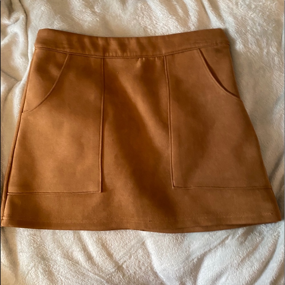 Honey punch beige skirt
